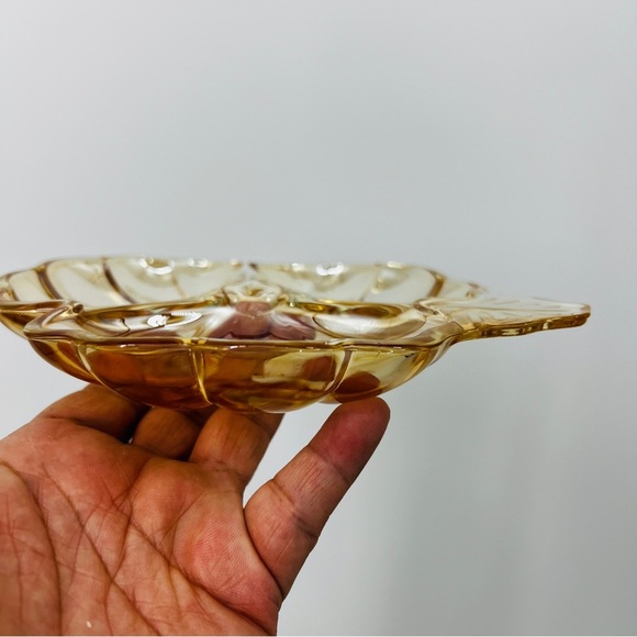 Jeanette Glass Marigold MCM Carnival Glass Candy 3-Section Leaf Clover Dish Vtg - Picture 6 of 10